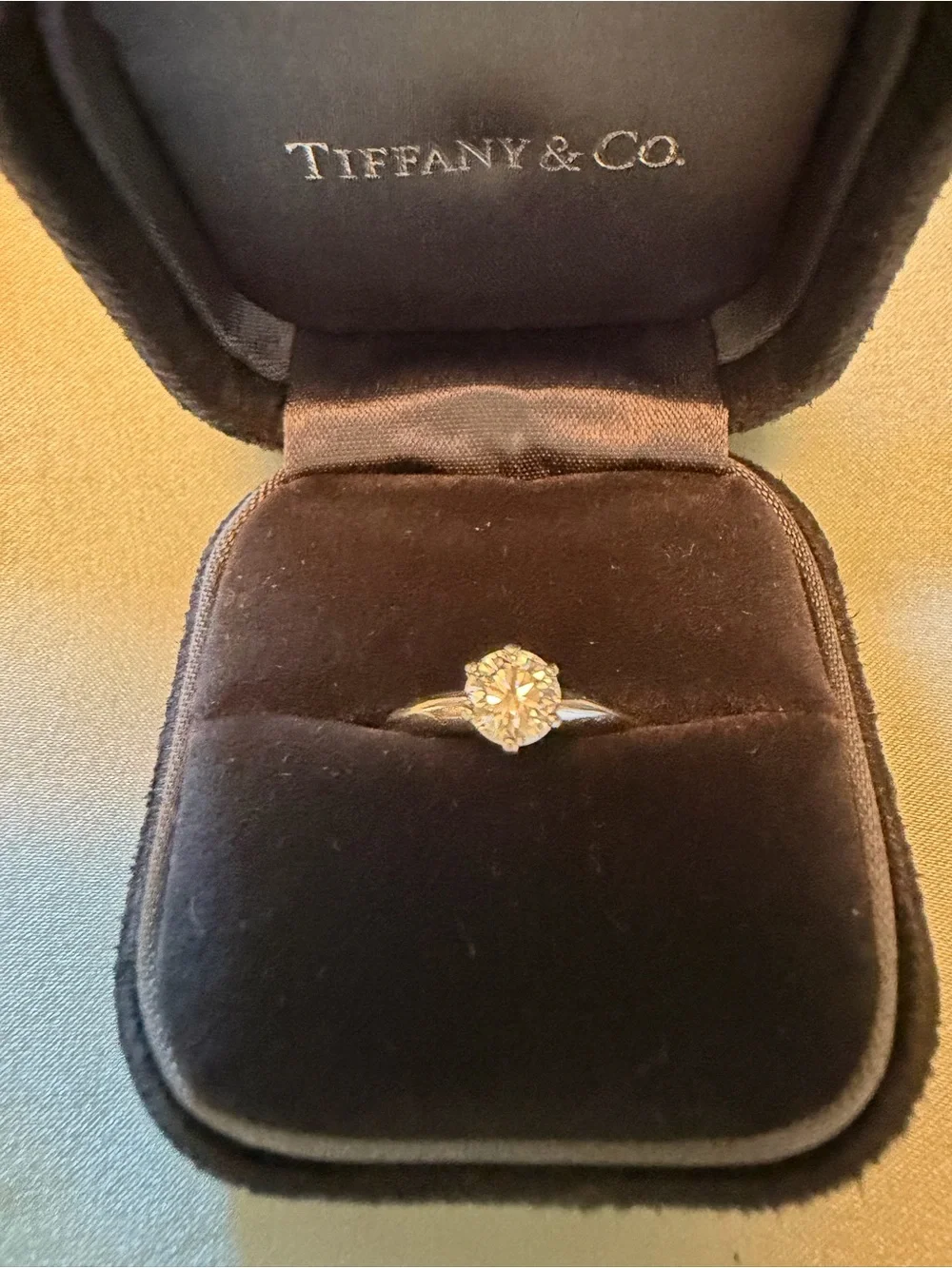Tiffany & Co. 0.62 ct Round Brilliant Diamond Engagement Ring VS1 G Certified